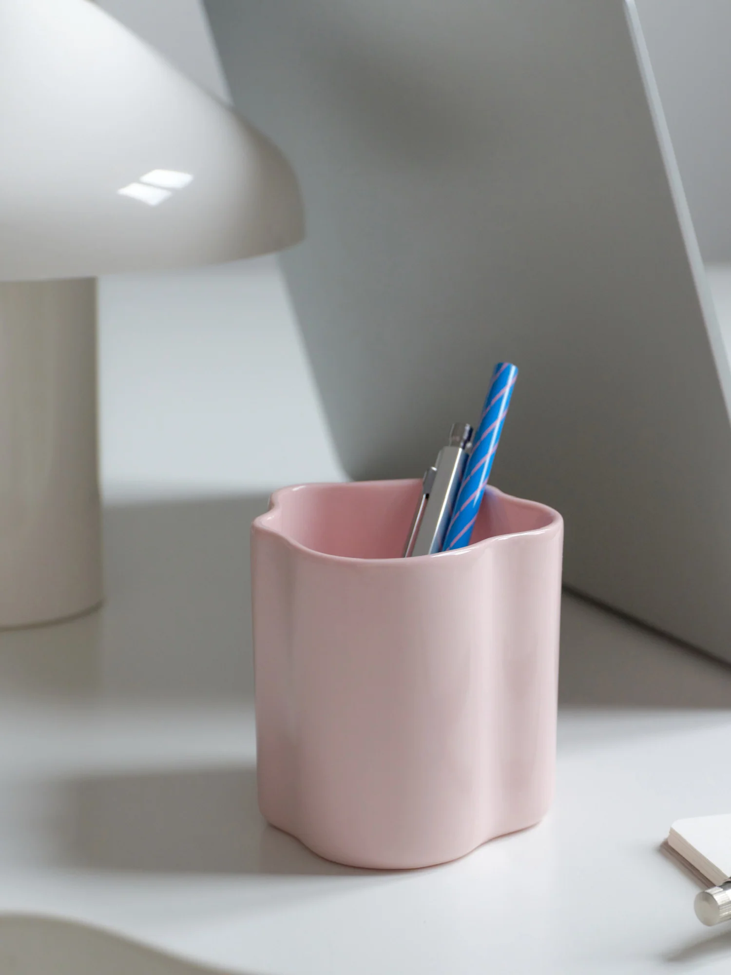 Cloud Jar small, milky pink - Image 5