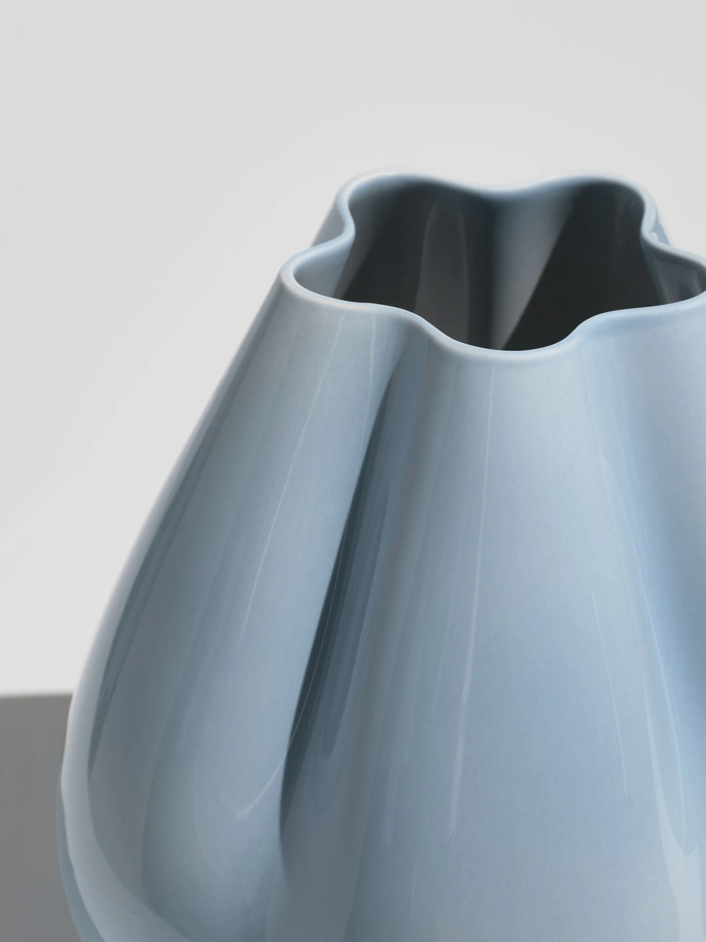 Dumpling Vase, baby blue - Image 3