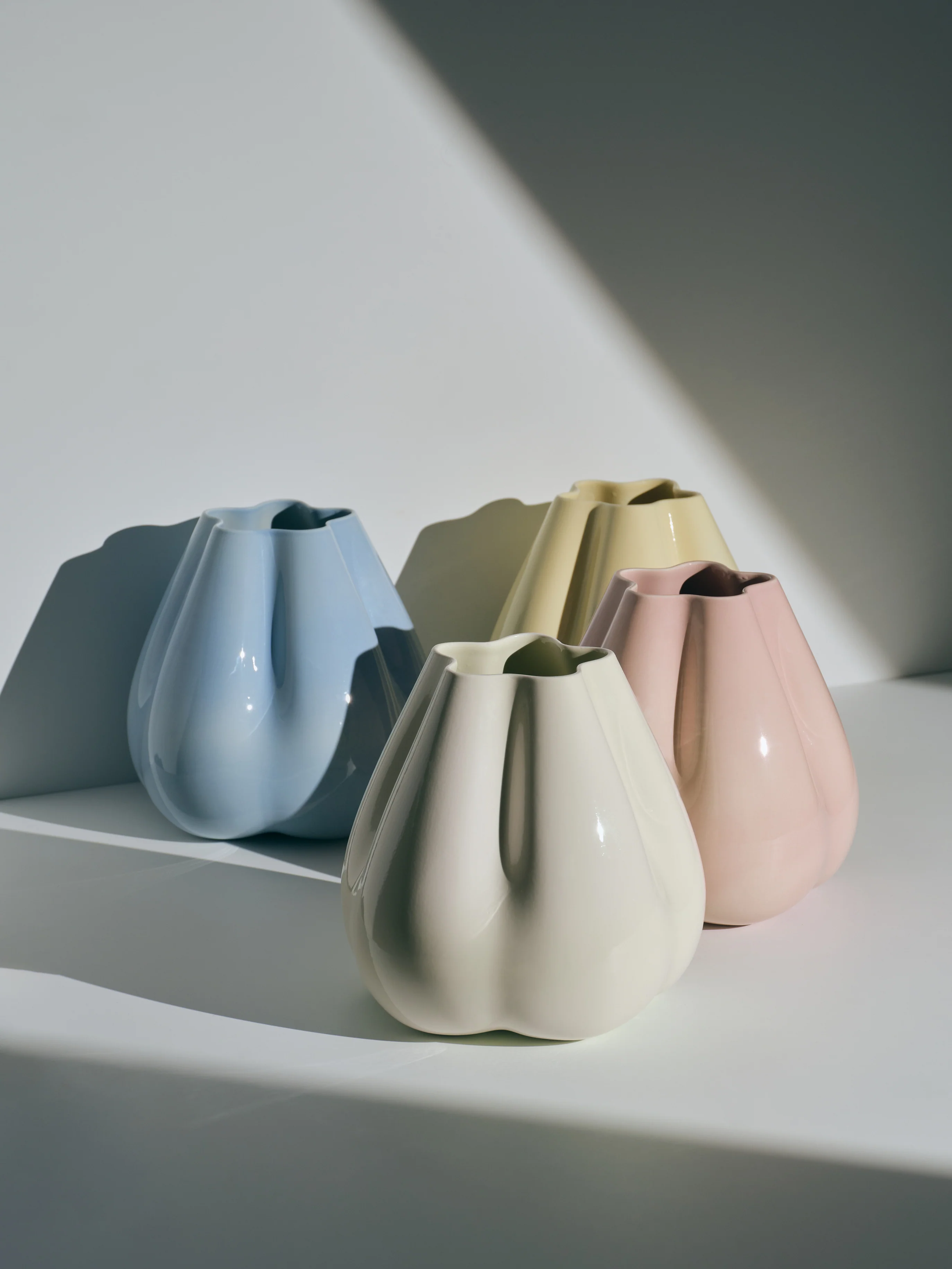 Dumpling Vase, milky pink - Image 6