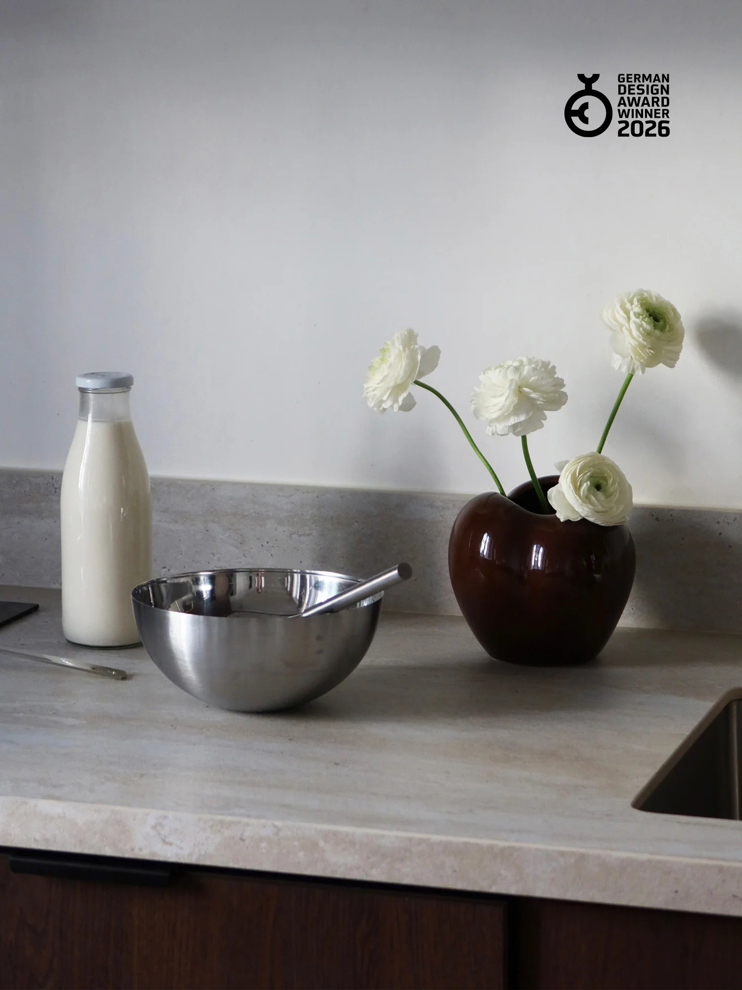 Mini Poppy Vase, chocolate brown - Image 4