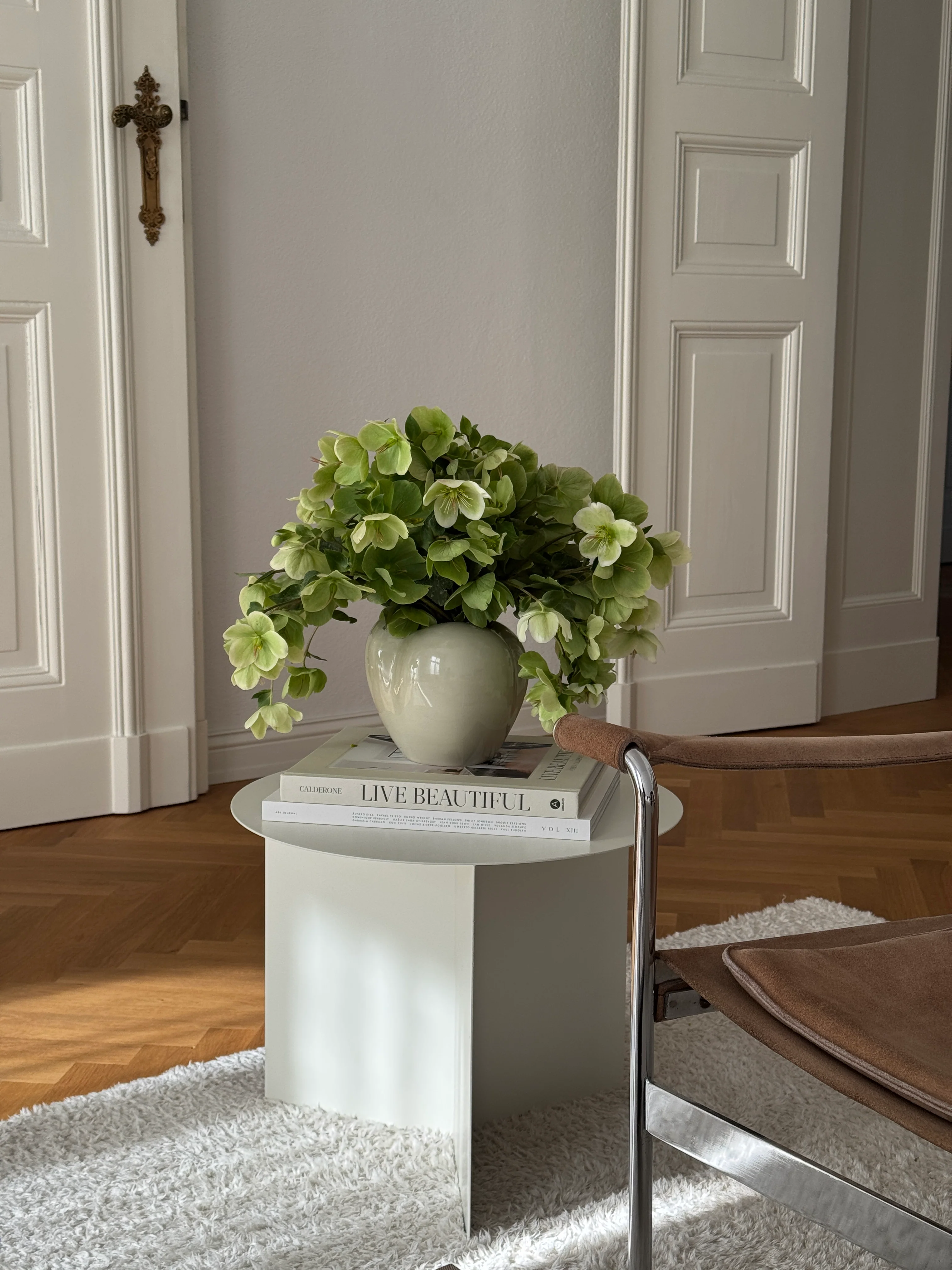 Mini Poppy Vase, moon dust - Image 4