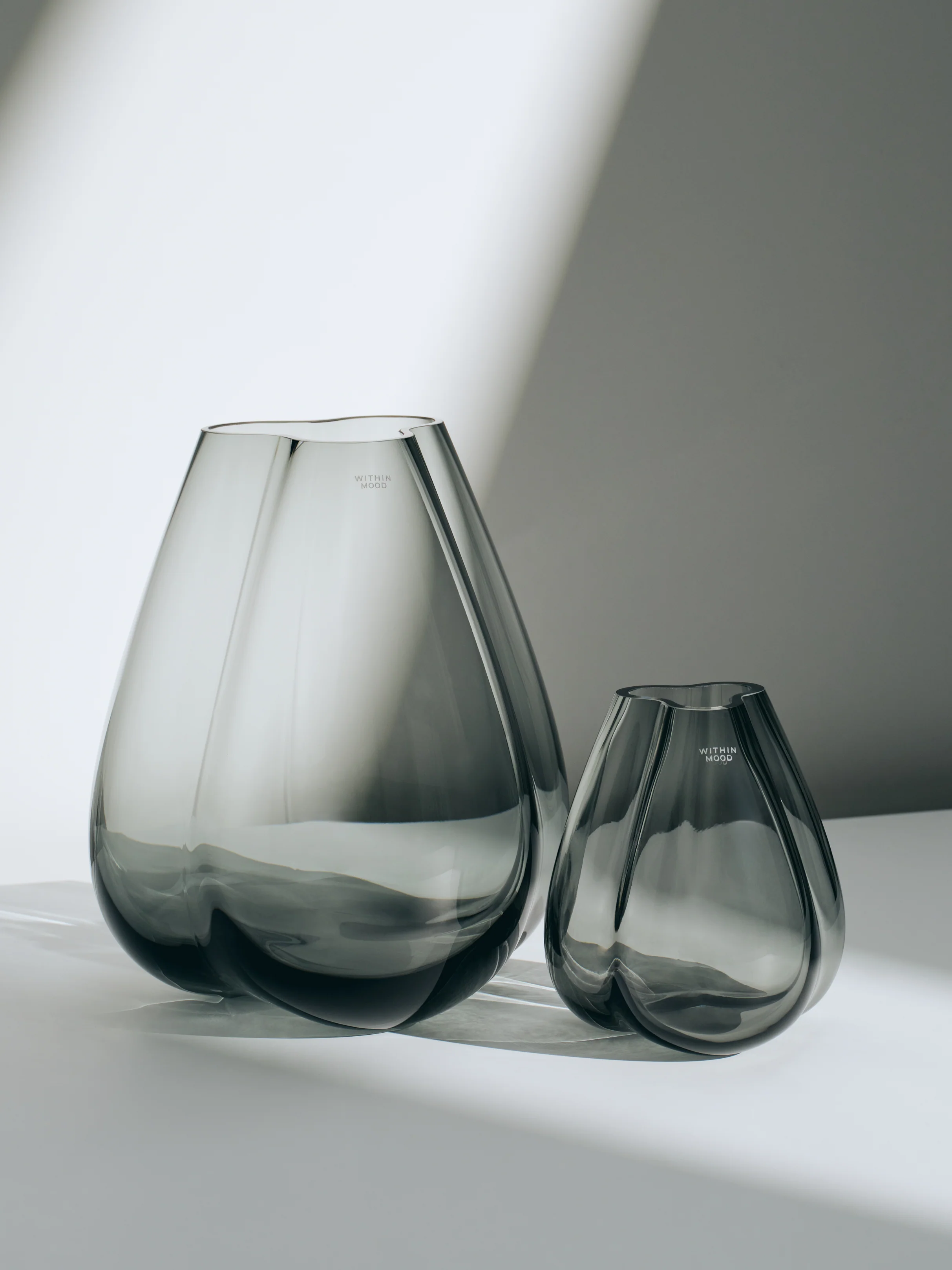 Mini Tulip Vase, grey - Image 4