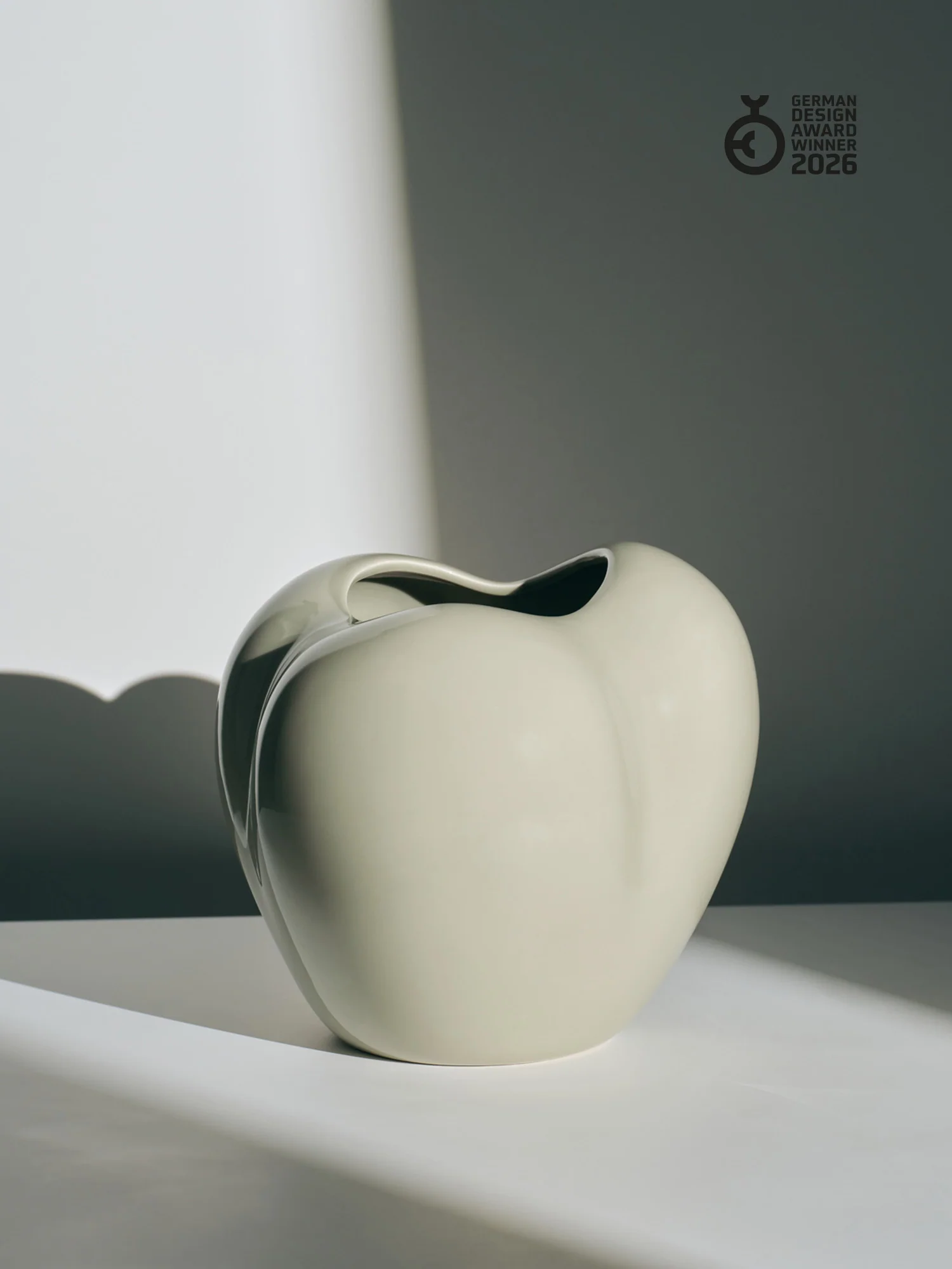 Poppy Vase, moon dust - Image 3
