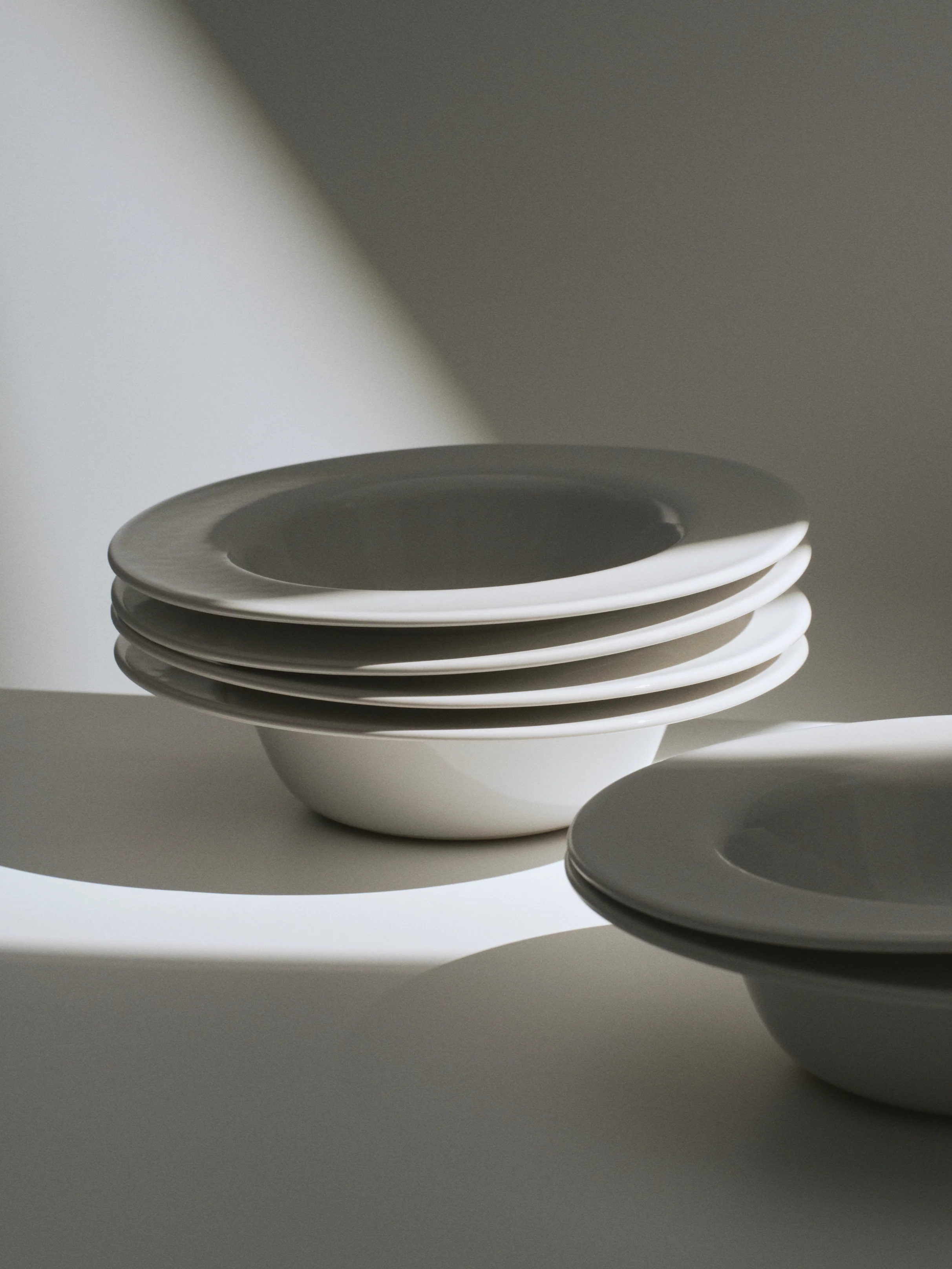 Small Deep Plate, set of 6 - Image 4